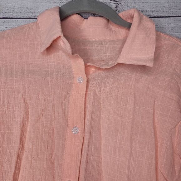 Women's Loose Fit Button Down Shirt - Picture 2 of 4